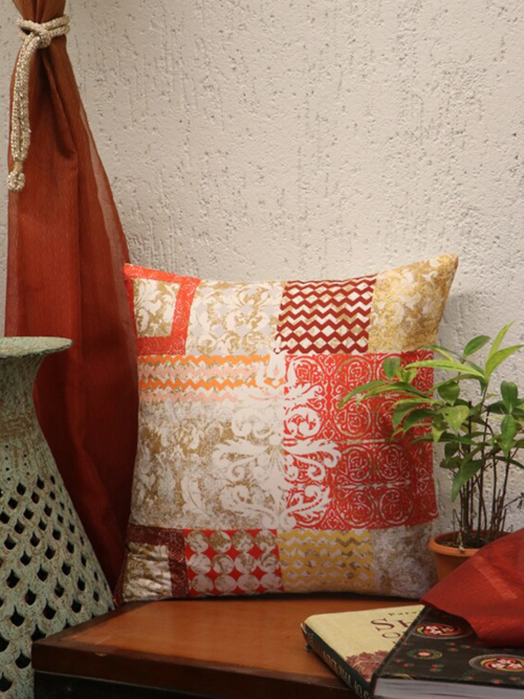 

ZEBA World Peach-Coloured & Beige Ethnic Motifs Square Cushion Cover