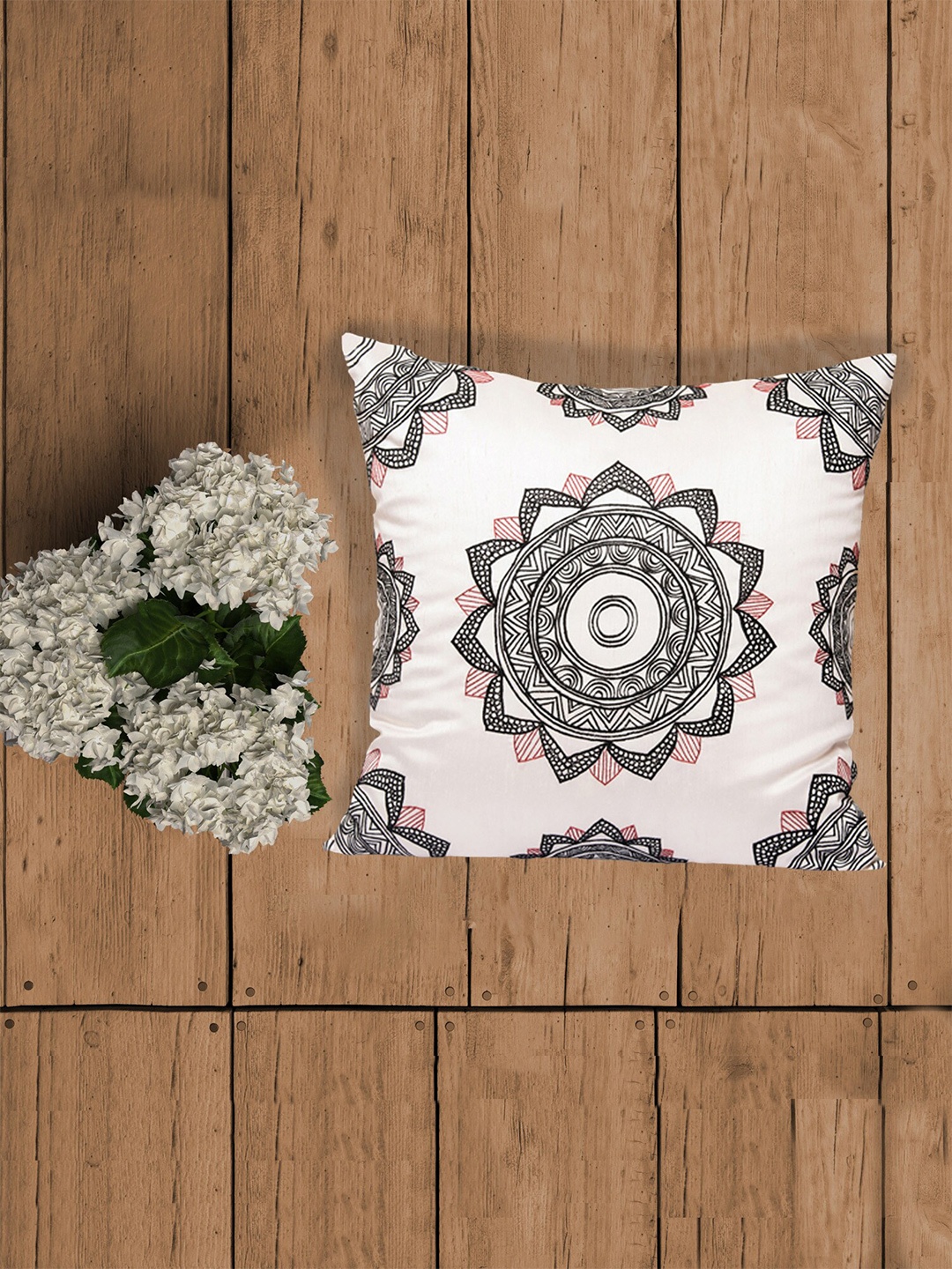 

ZEBA World White & Black Ethnic Motifs Square Cushion Cover