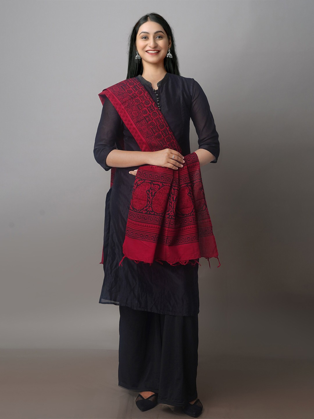 

Unnati Silks Ethnic Motifs Block Printed Pure Cotton Dupatta, Red