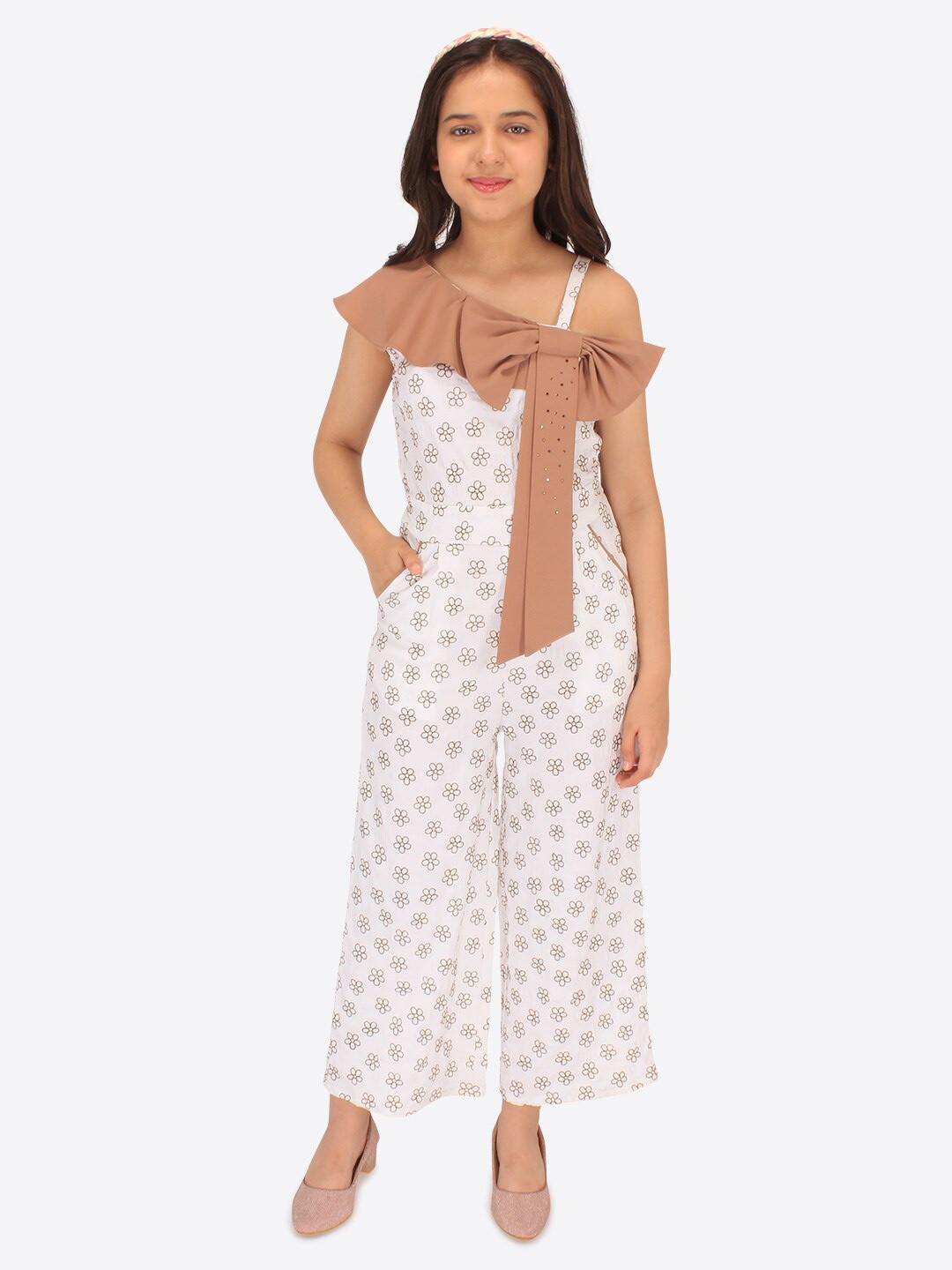

CUTECUMBER Girls Printed Ruffles & Bow Details Basic Jumpsuit, White