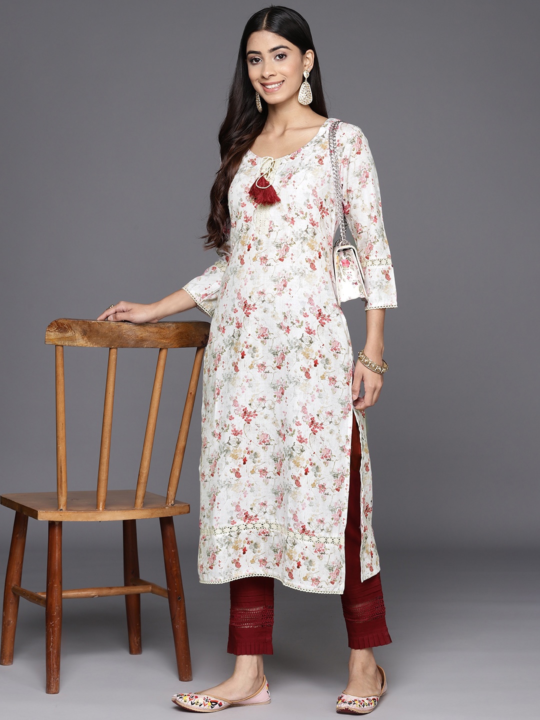 

Libas Floral Embellished Sequinned Tie-Up Neck Pure Cotton Kurta, Off white