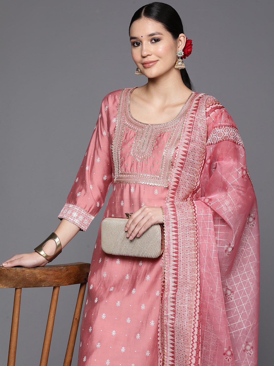 

Libas Ethnic Motifs Yoke Design Regular Kurta with Trousers & With Dupatta, Pink