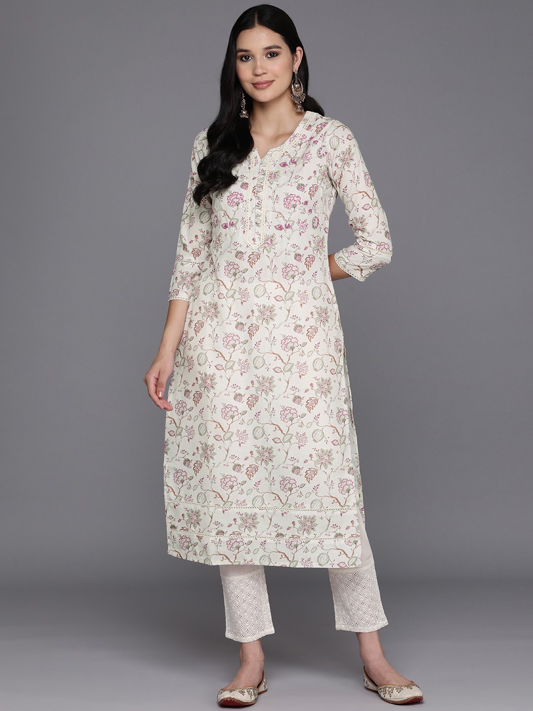 

Libas Floral Embellished Sequinned Pure Cotton Kurta, Off white