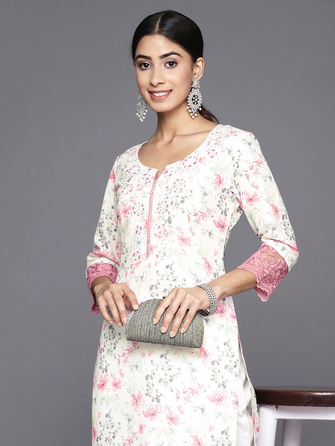 

Libas Women Floral Yoke Design Thread Work Kurta, Off white