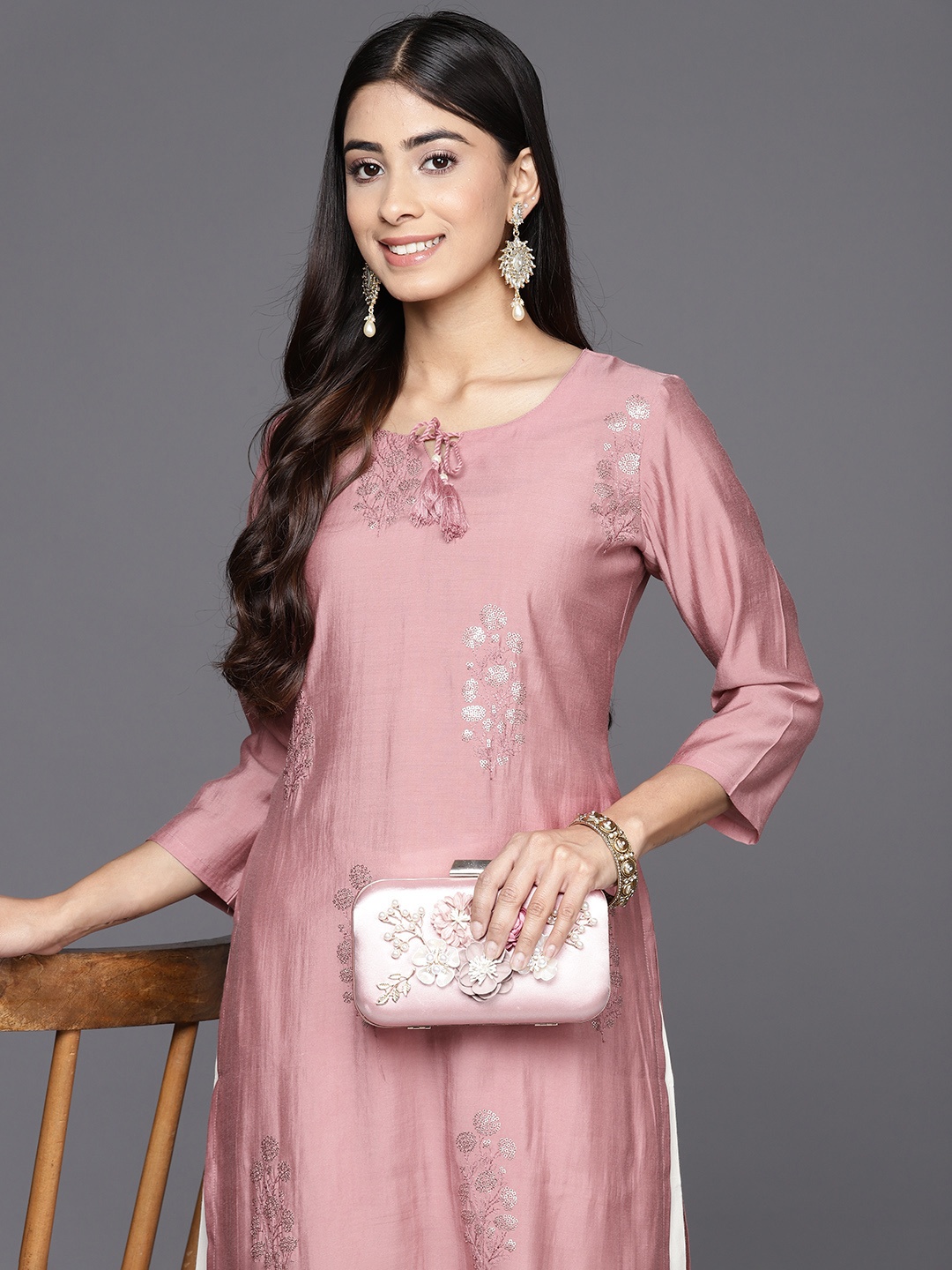 

Libas Floral Embellished Sequinned Tie-Up Neck Kurta, Pink