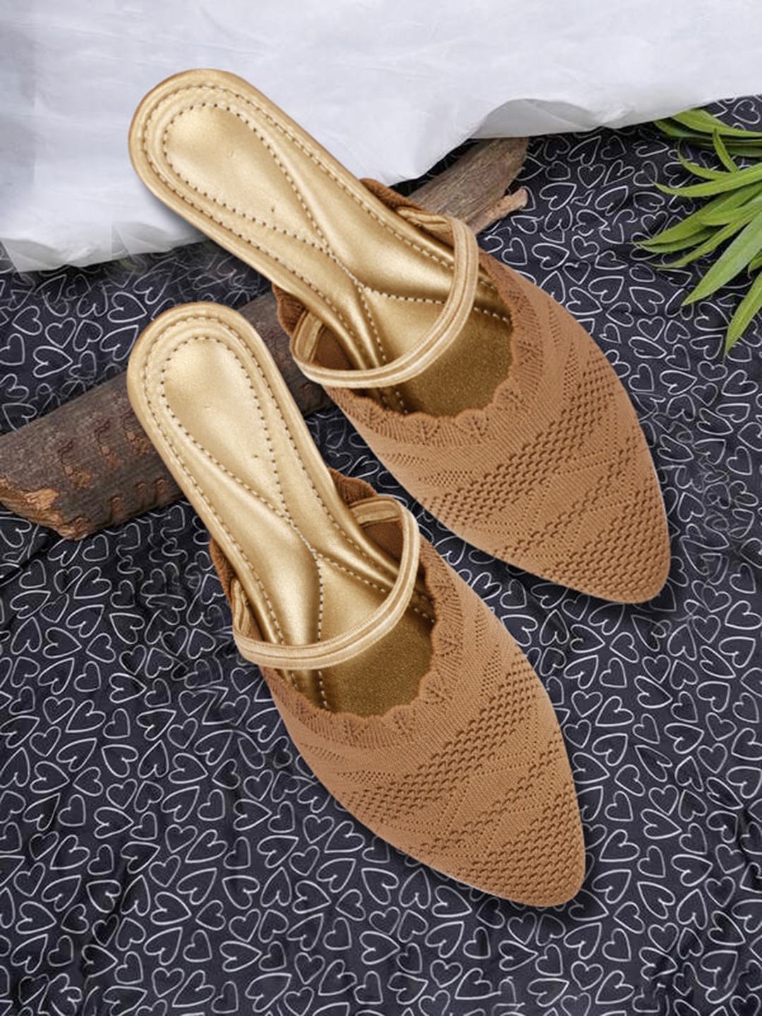 

sneakers villa Women Pointed Toe Woven Design Mules, Copper
