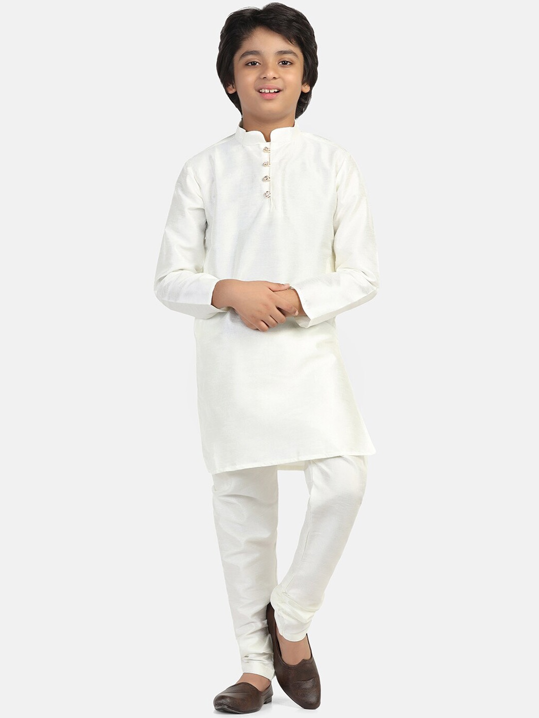 

TAHVO Boys Mandarin Collar Dupion Silk Kurta with Pyjamas, White