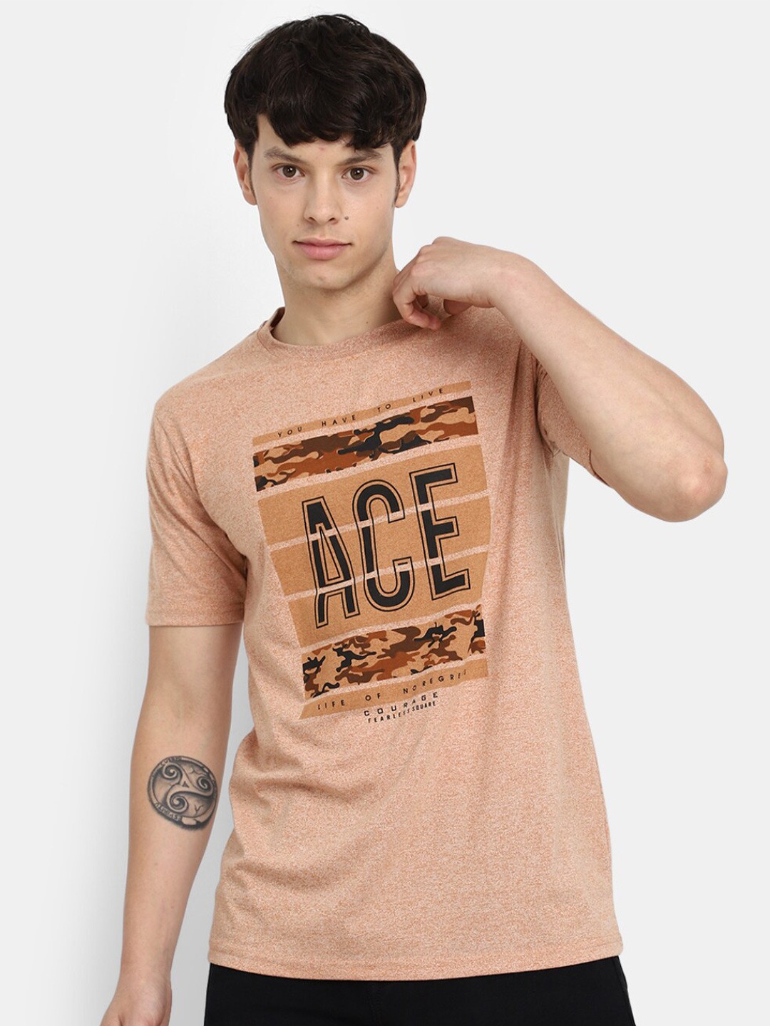 

V-Mart Typography Printed Round Neck Slim Fit T-shirt, Brown