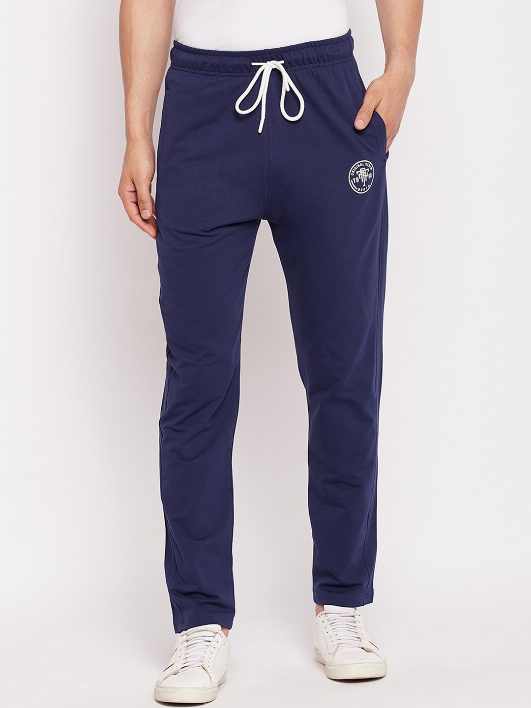 

98 Degree North Men Mid-Rise Pure Cotton Track Pant, Navy blue