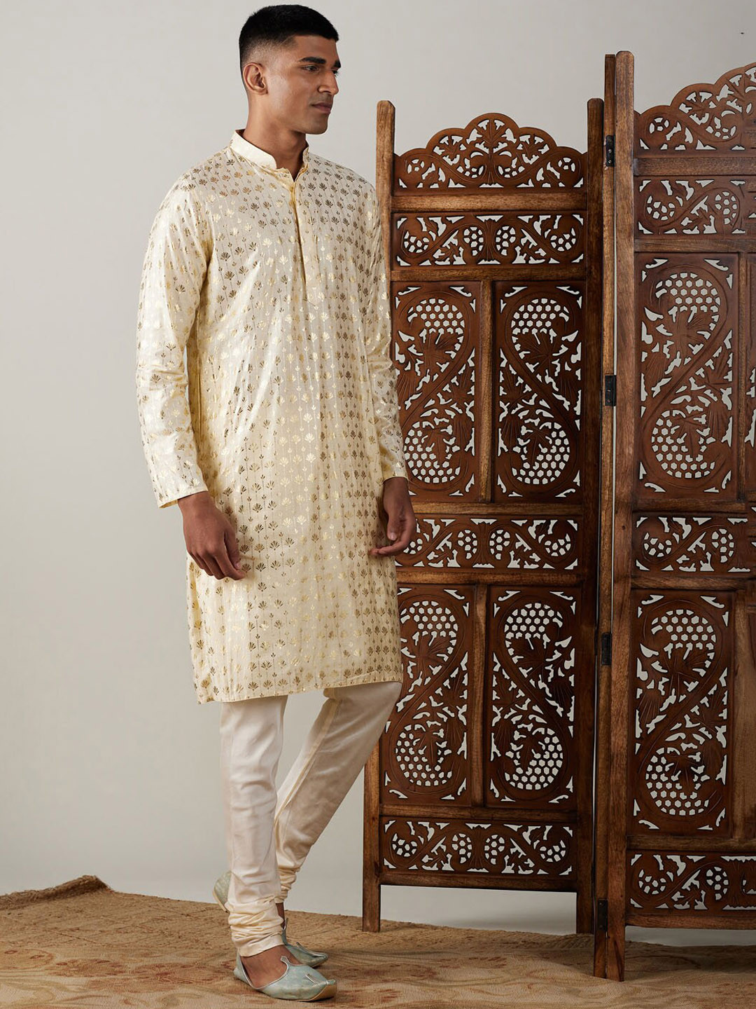 

VASTRAMAY Ethnic Motifs Printed Straight Kurta with Churidar, Gold