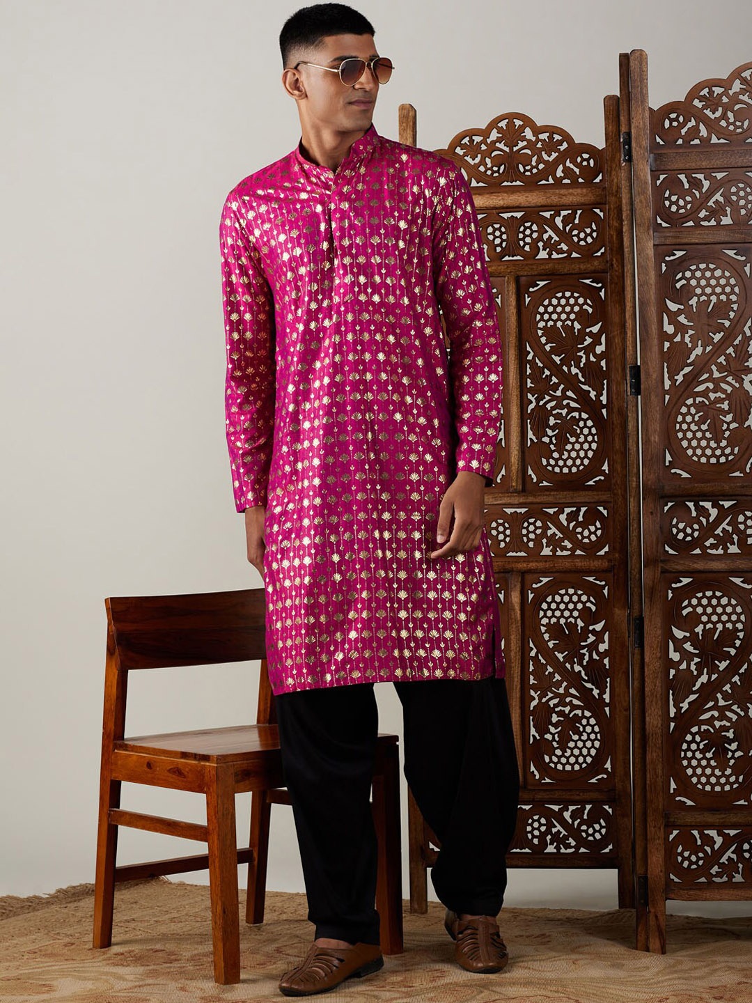 

VASTRAMAY Ethnic Motifs Printed Straight Kurta with Patiala, Magenta
