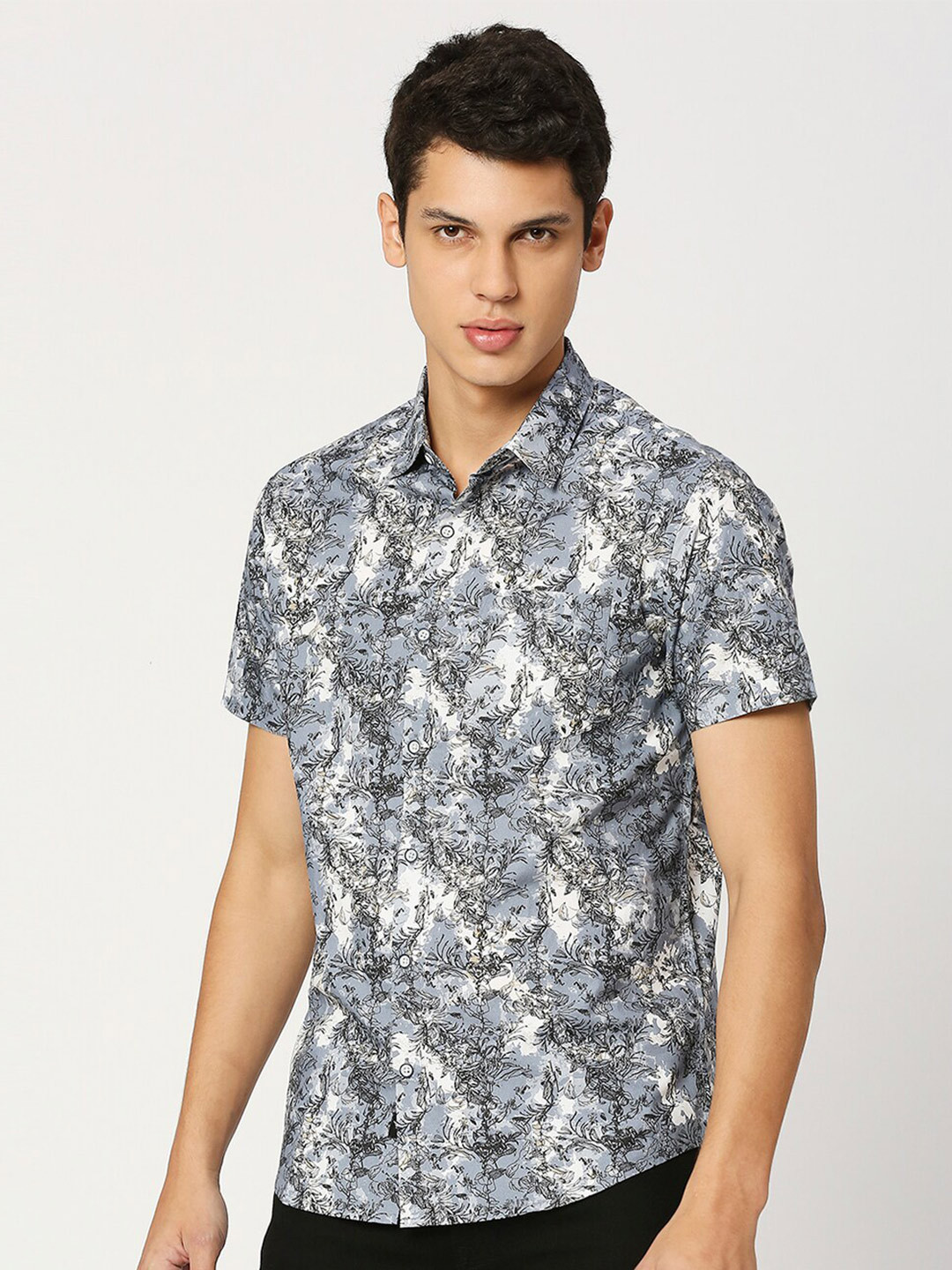 

VALEN CLUB Slim Fit Floral Printed Opaque Casual Shirt, Blue