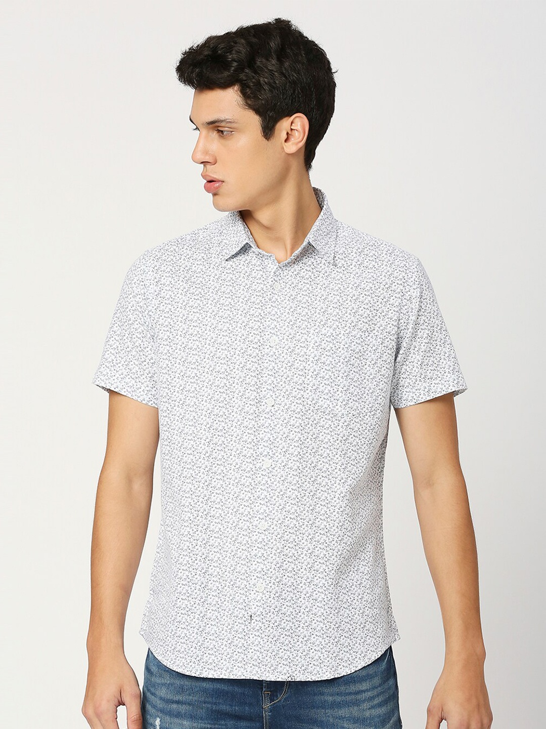 

VALEN CLUB Micro & Ditsy Printed Spread Collar Slim Fit Casual Cotton Shirt, White