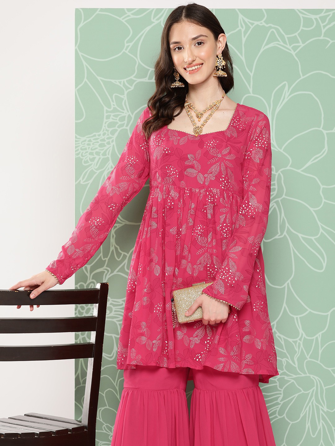 

Janasya Women Floral Foil Print Sweetheart Neck Georgette Short Kurta with Sharara, Pink