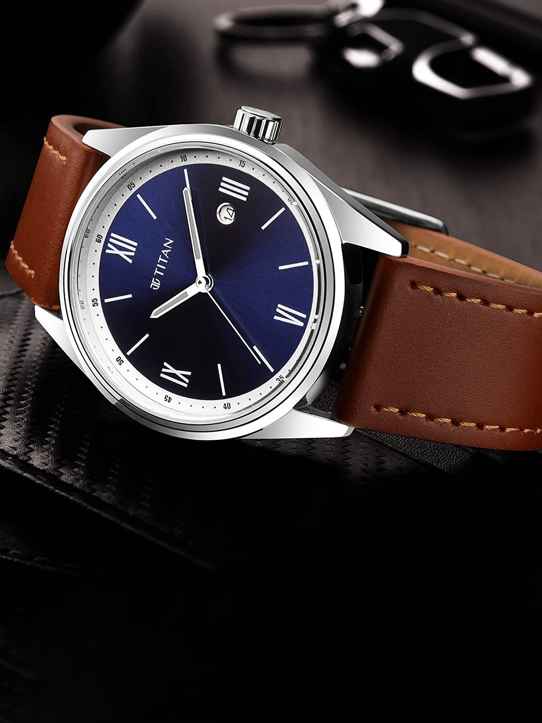 

Titan Men Dial & Leather Straps Analogue Watch 1864SL11, Blue