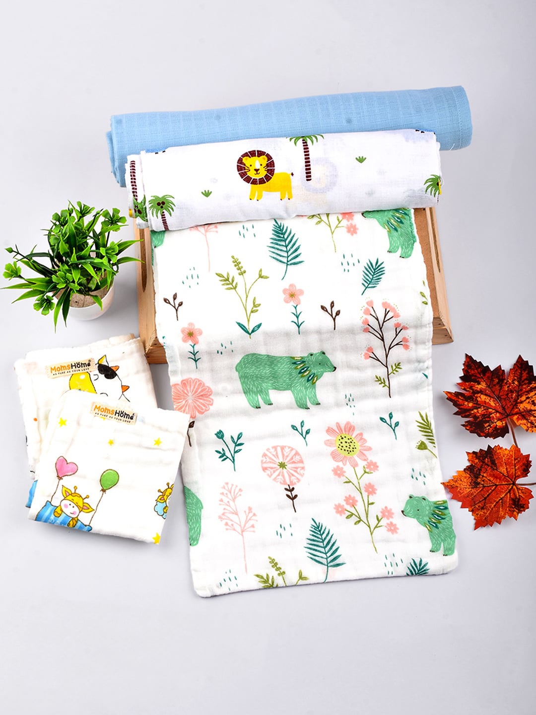

Moms Home Set Of 5 Square Nappy, White