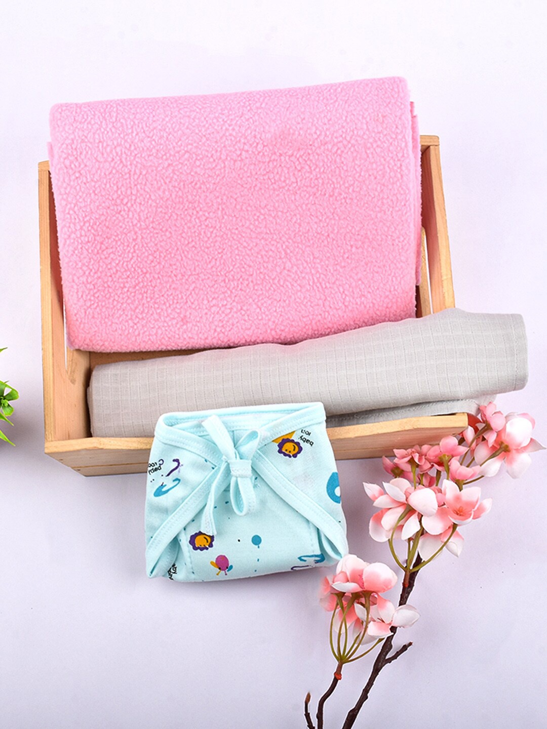 

Moms Home Infants Set Of 3 Printed Pure Organic Cotton Dry Sheet Combo, Pink