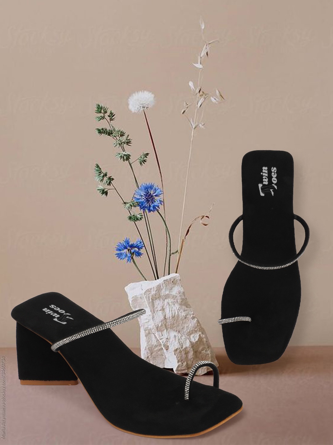 

TWIN TOES Embellished Open One Toe Block Heels, Black