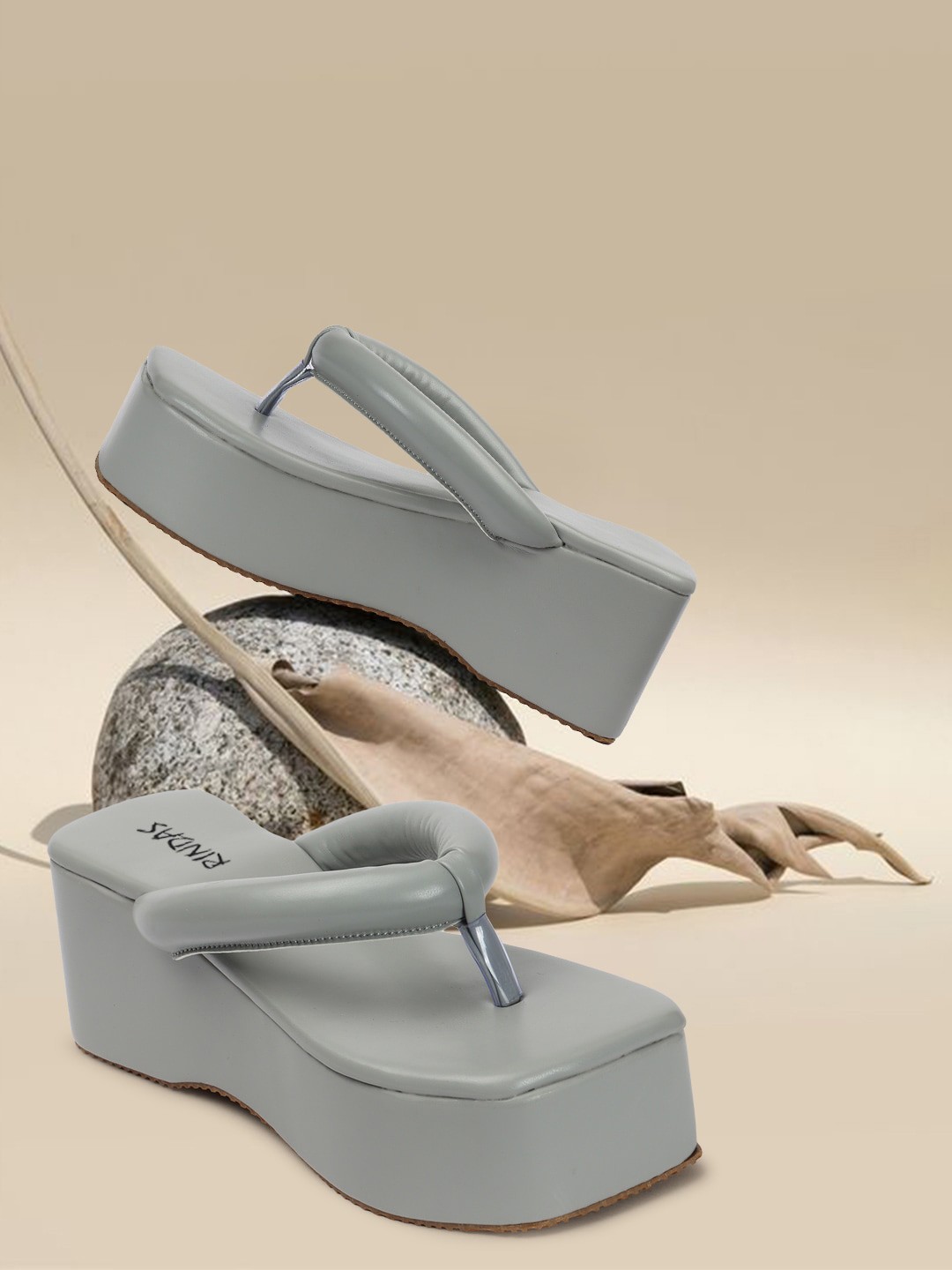

RINDAS T-Strap Flatform Heels, Grey