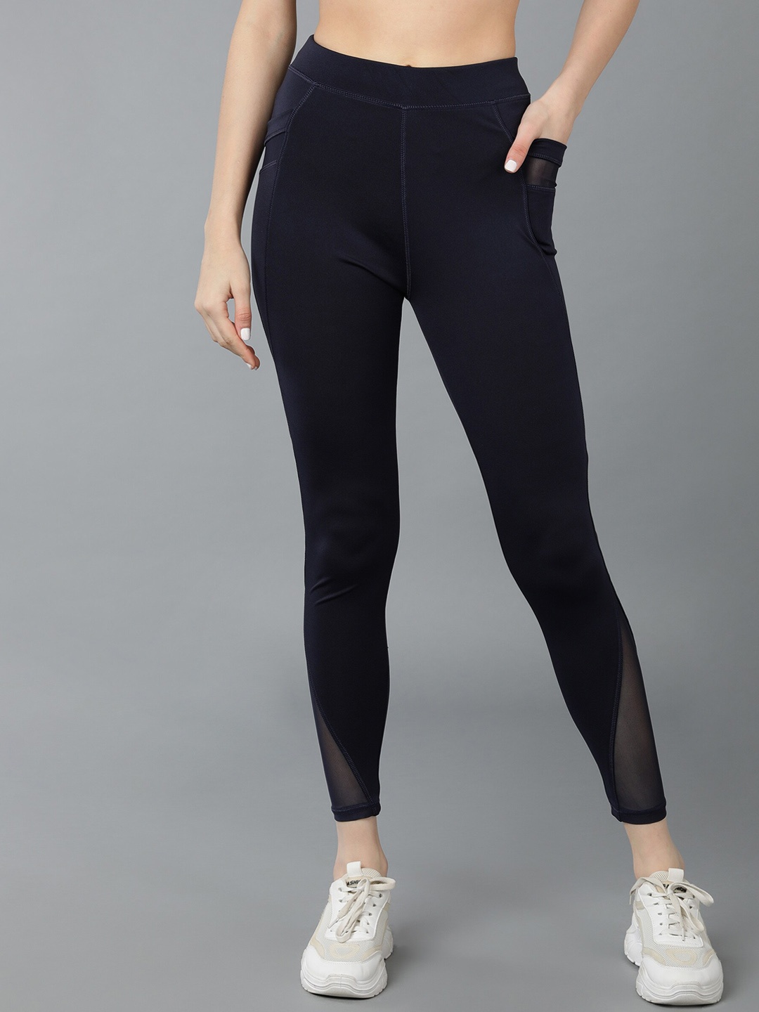 

SHARKTRIBE Women Ankle Length High-Rise Yoga Tights, Navy blue