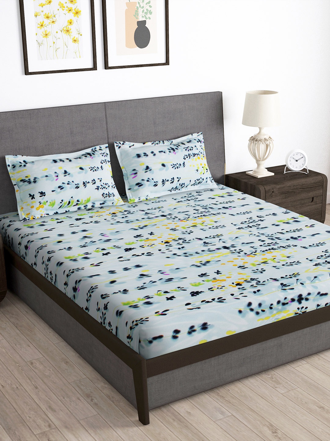 

Story@home Arena Off White & Yellow Printed 180 TC Queen Bedsheet & 2 Pillow Covers