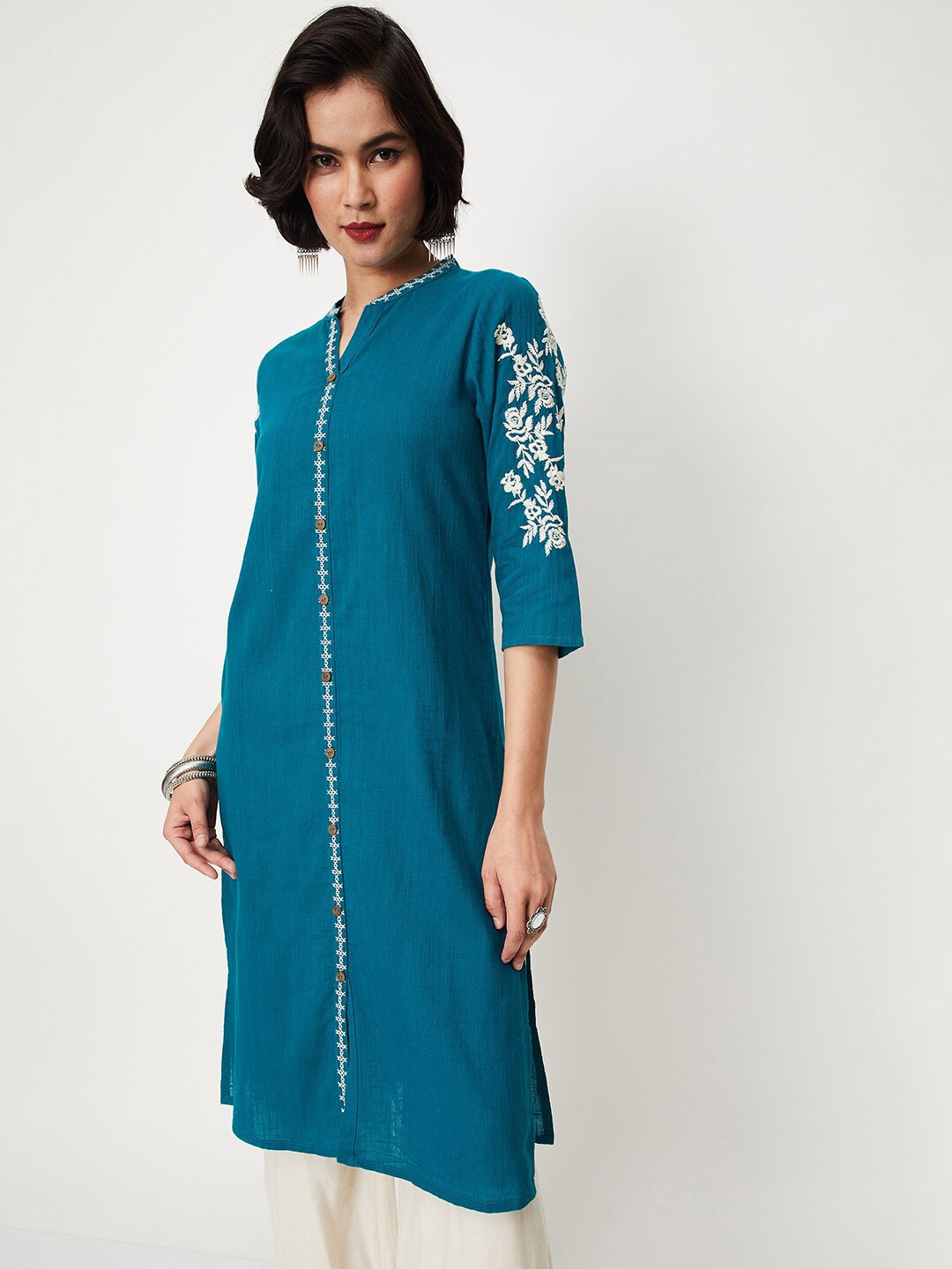 

max Floral Embroidered Thread Work Pure Cotton Kurta, Blue
