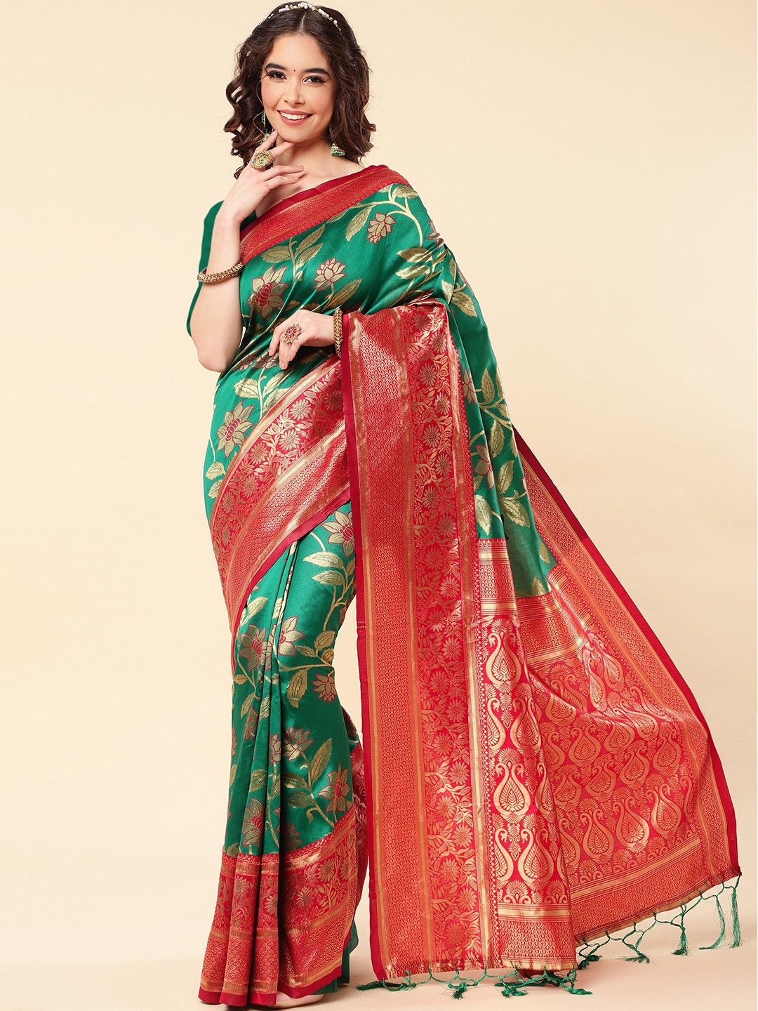 

TEREZA Woven Design Zari Pure Silk Kanjeevaram Saree, Green