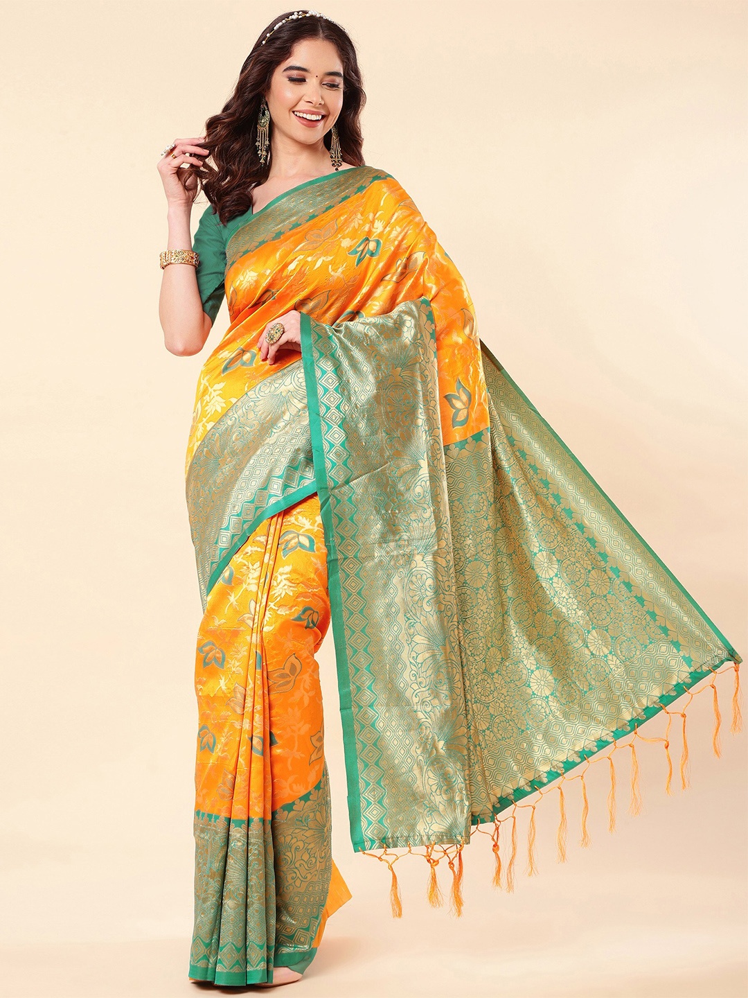 

TEREZA Floral Woven Design Zari Pure Silk Kanjeevaram Saree, Gold