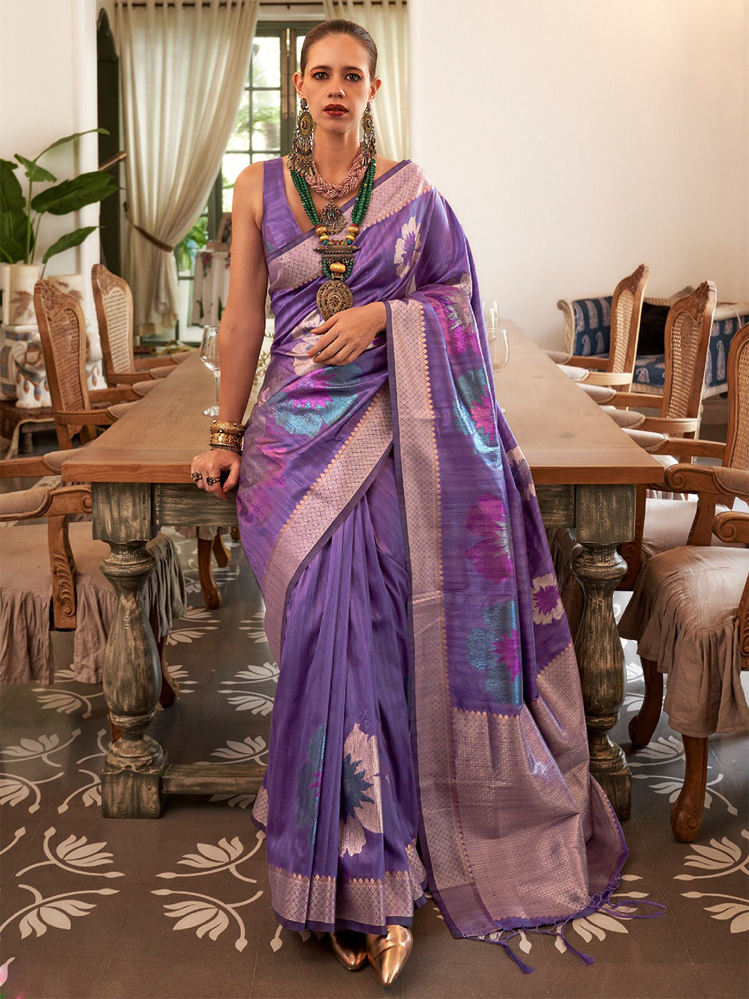 

ODETTE Floral Woven Design Zari Saree, Purple