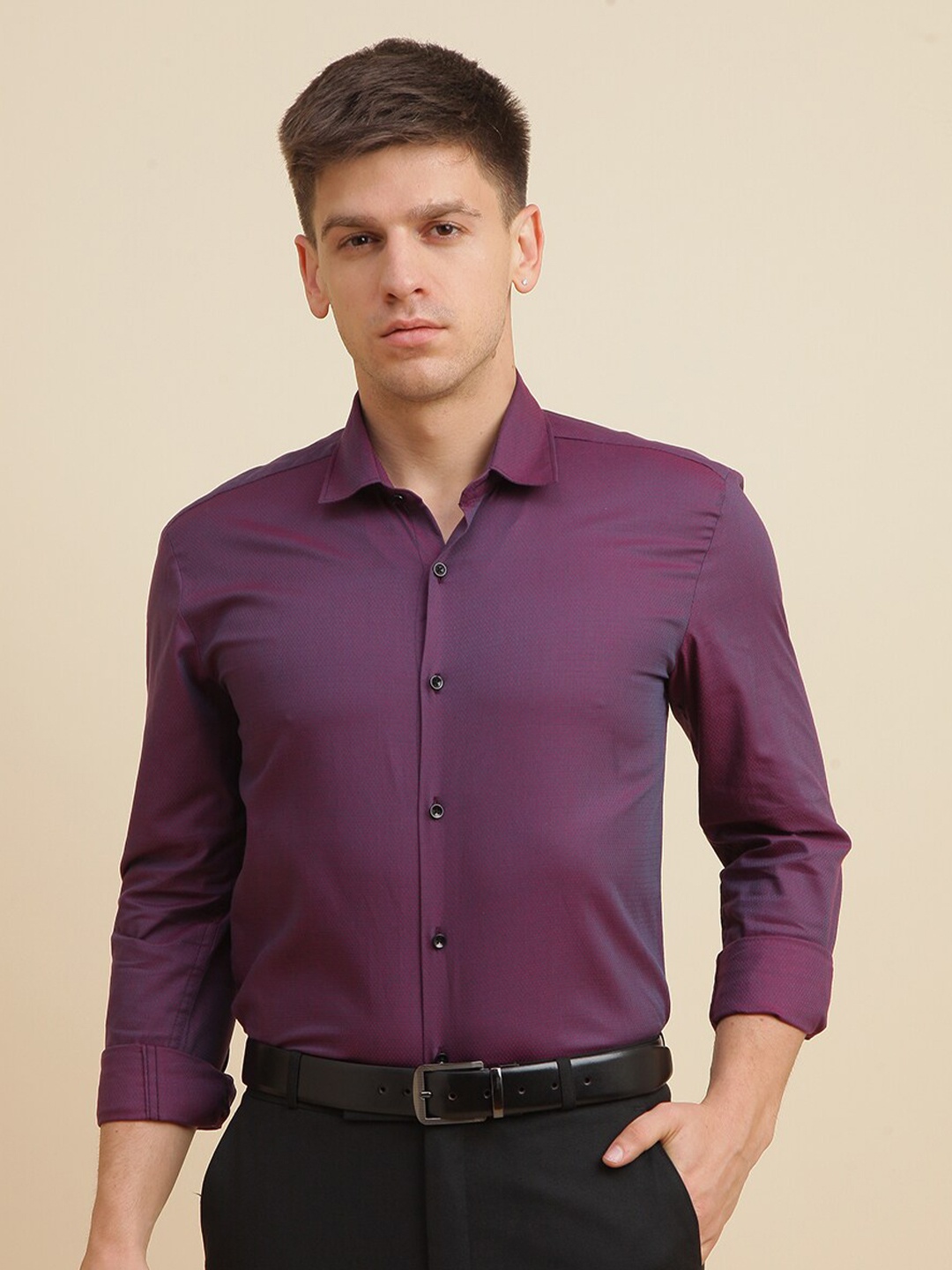 

FOGA Men Red Slim Fit Opaque Casual Shirt
