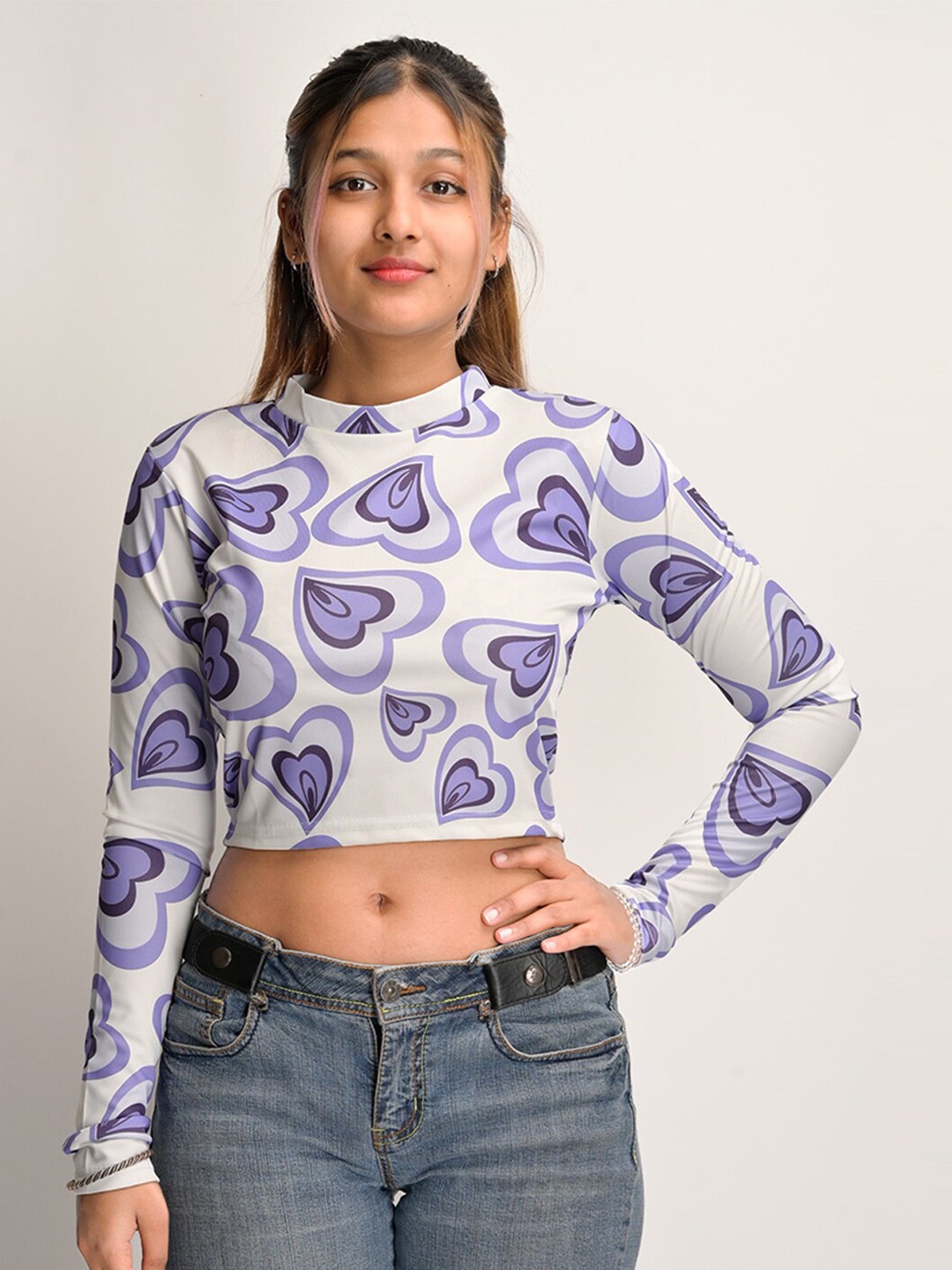 

Street Style Store Heart Printed Long Sleeves Crop Top, Purple
