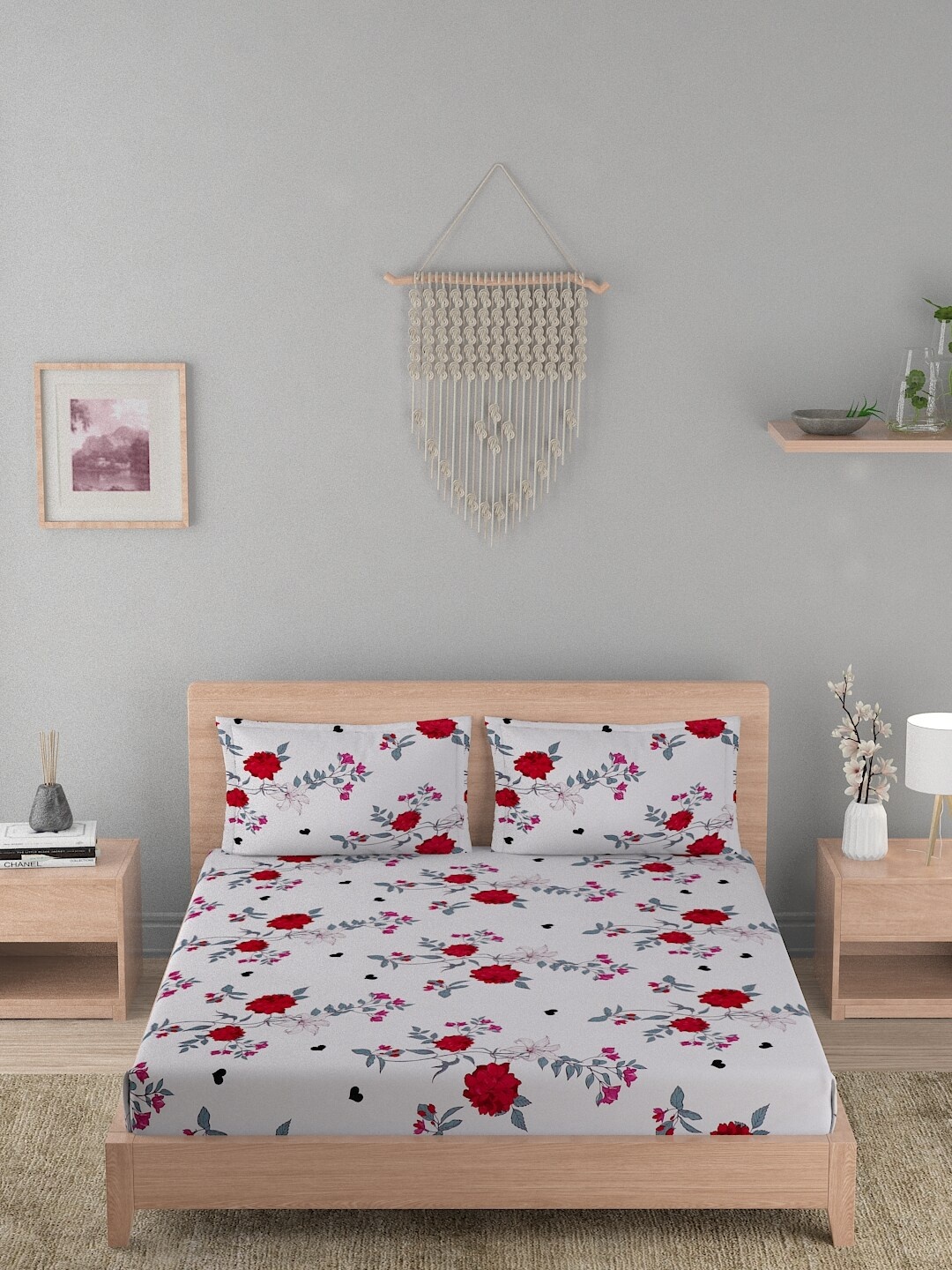

A Homes Grace Elegencia Red & White Printed 210 TC Queen Bedsheet & 2 Pillow Covers