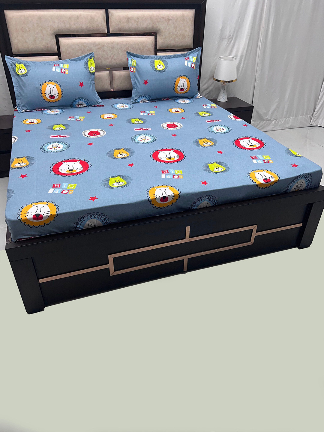 

Pure Decor Kids Blue & White Cartoon Characters 260 TC Queen Bedsheet With 2 Pillow Covers