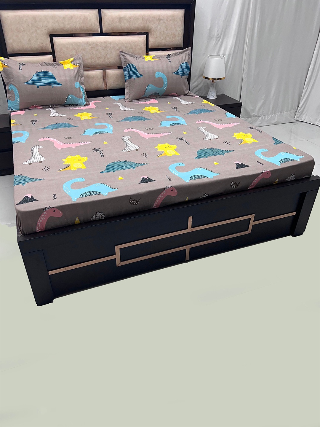 

Pure Decor Kids Grey & Mustard Cartoon Characters 260 TC Queen Bedsheet & 2 Pillow Covers