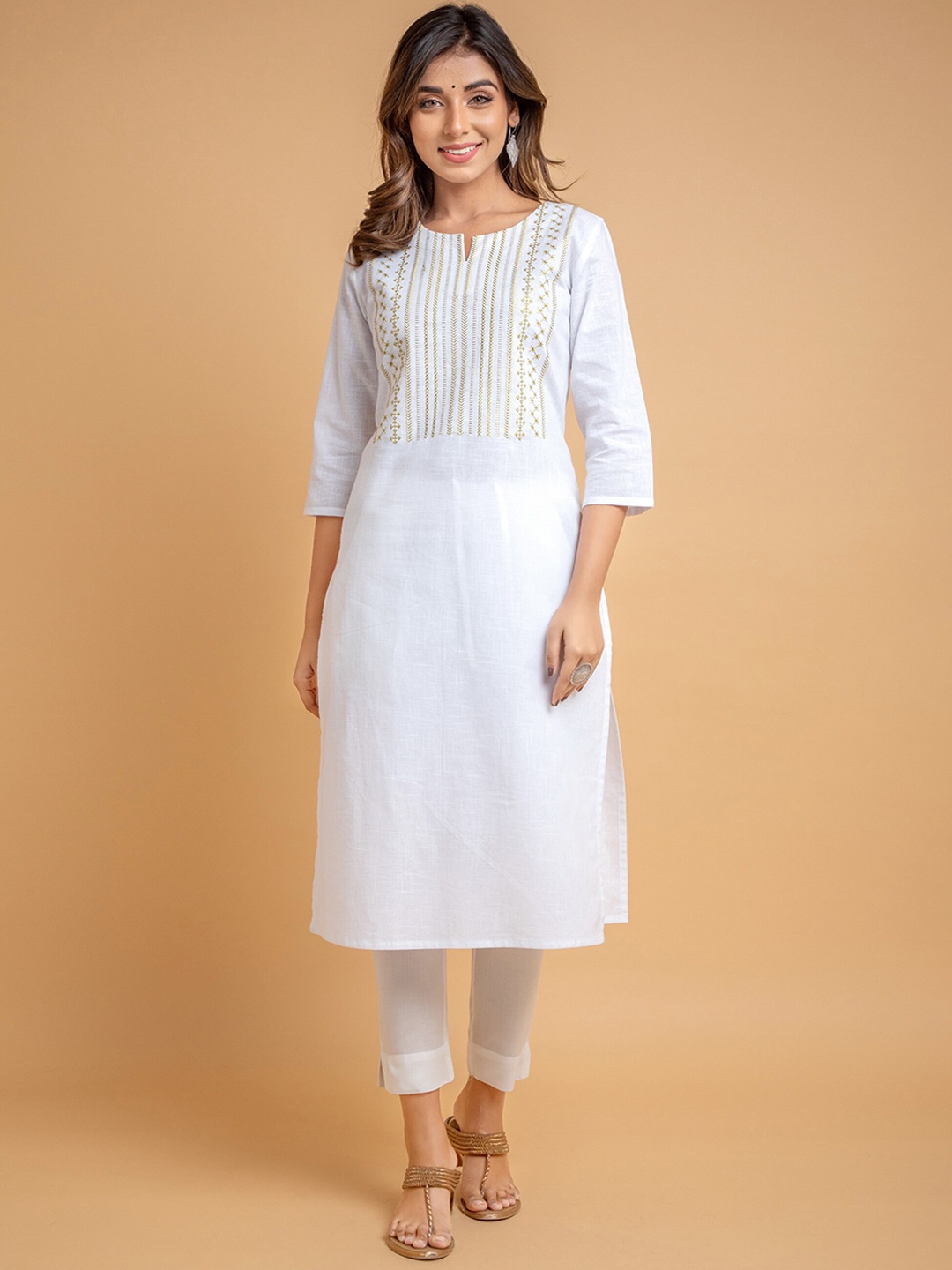 

SUTI Geometric Yoke Design Thread Work Cotton Kurta, White