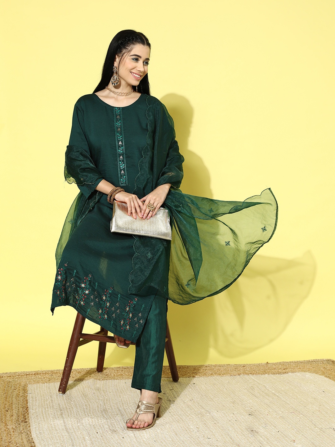 

Sangria Floral Embroidered Regular Sequinned Kurta with Trousers & Dupatta, Green