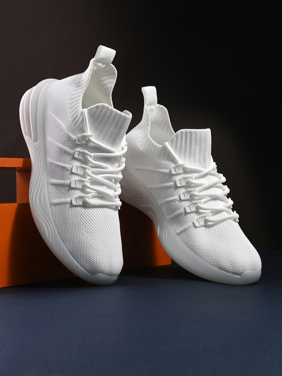 

SPYKAR Men Woven Design Knitted Sweat Absorbtion Basics Sneakers, White
