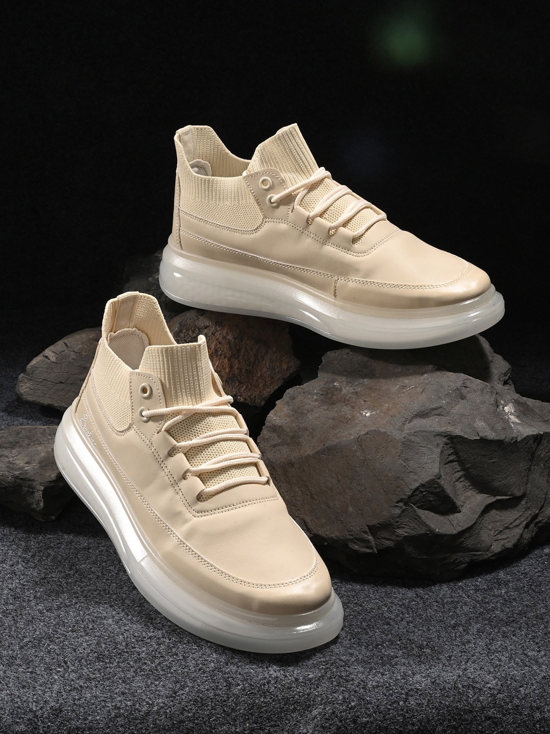 

SPYKAR Men Knitted Sweat Absorbtion Contrast Sole Sneakers, Beige