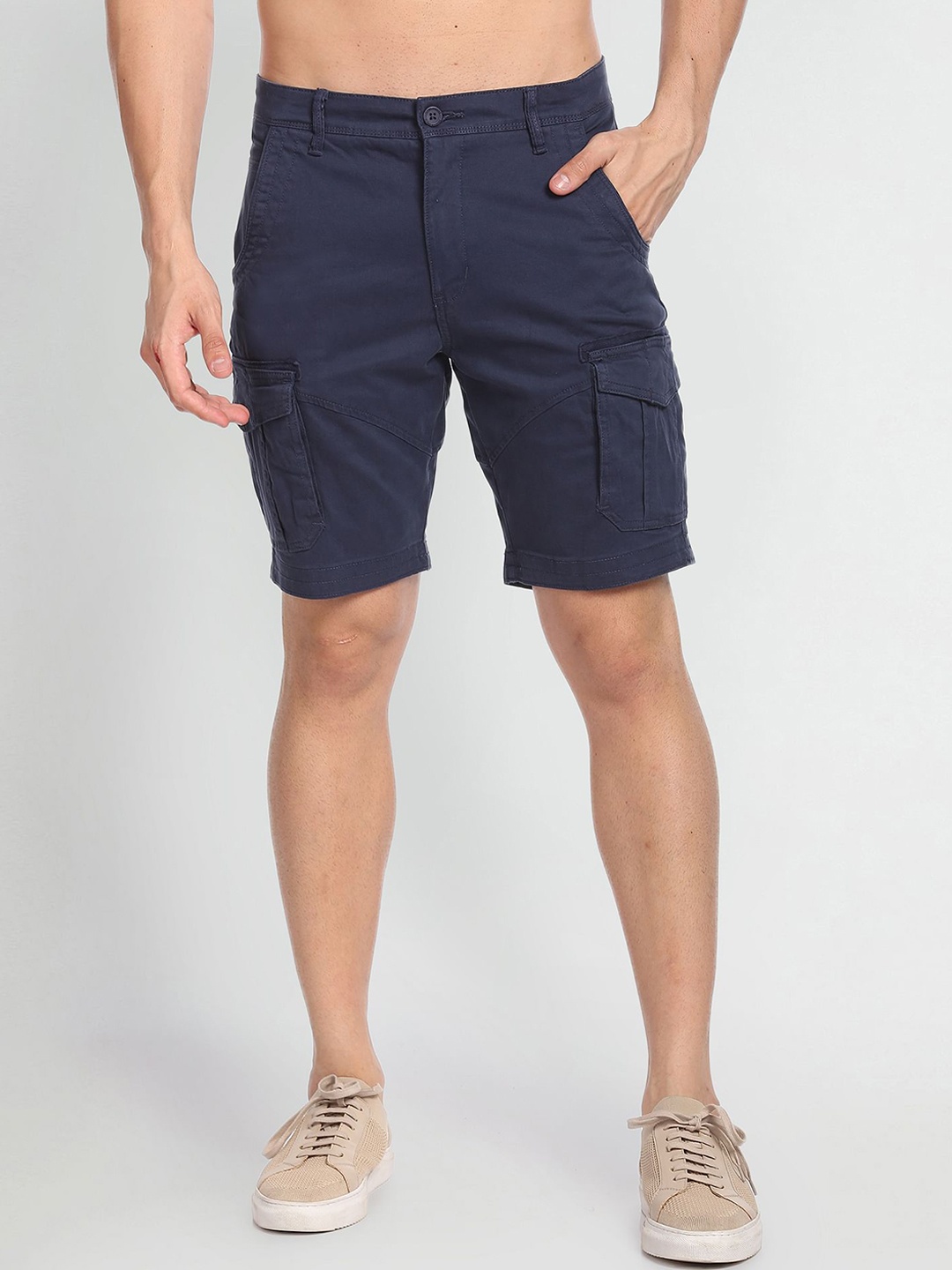 

Flying Machine Men Mi-Rise Slim Fit Cargo Shorts, Blue