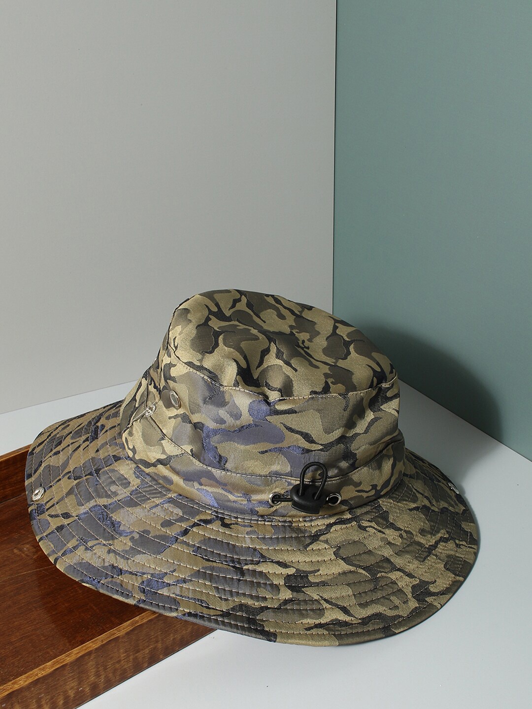 

French Accent Men Camouflage Printed Bucket Hat, Green