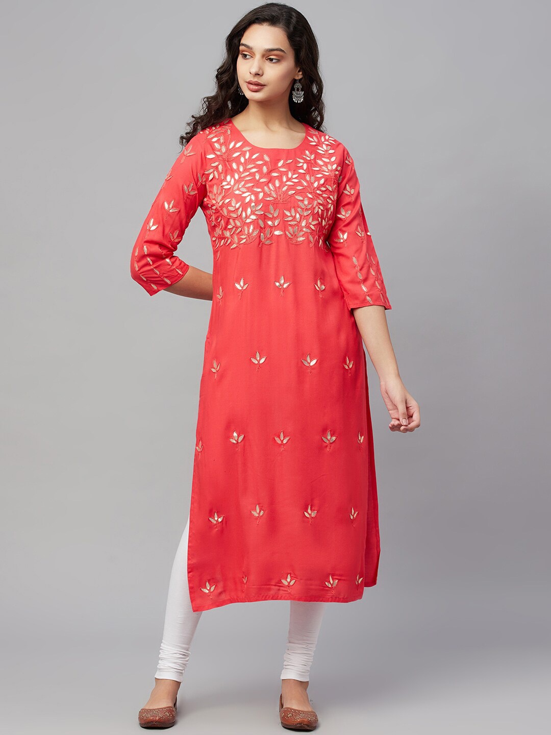 

AMIRAS INDIAN ETHNIC WEAR Ethnic Motifs Embroidered Gotta Patti Kurta With Leggings, Peach