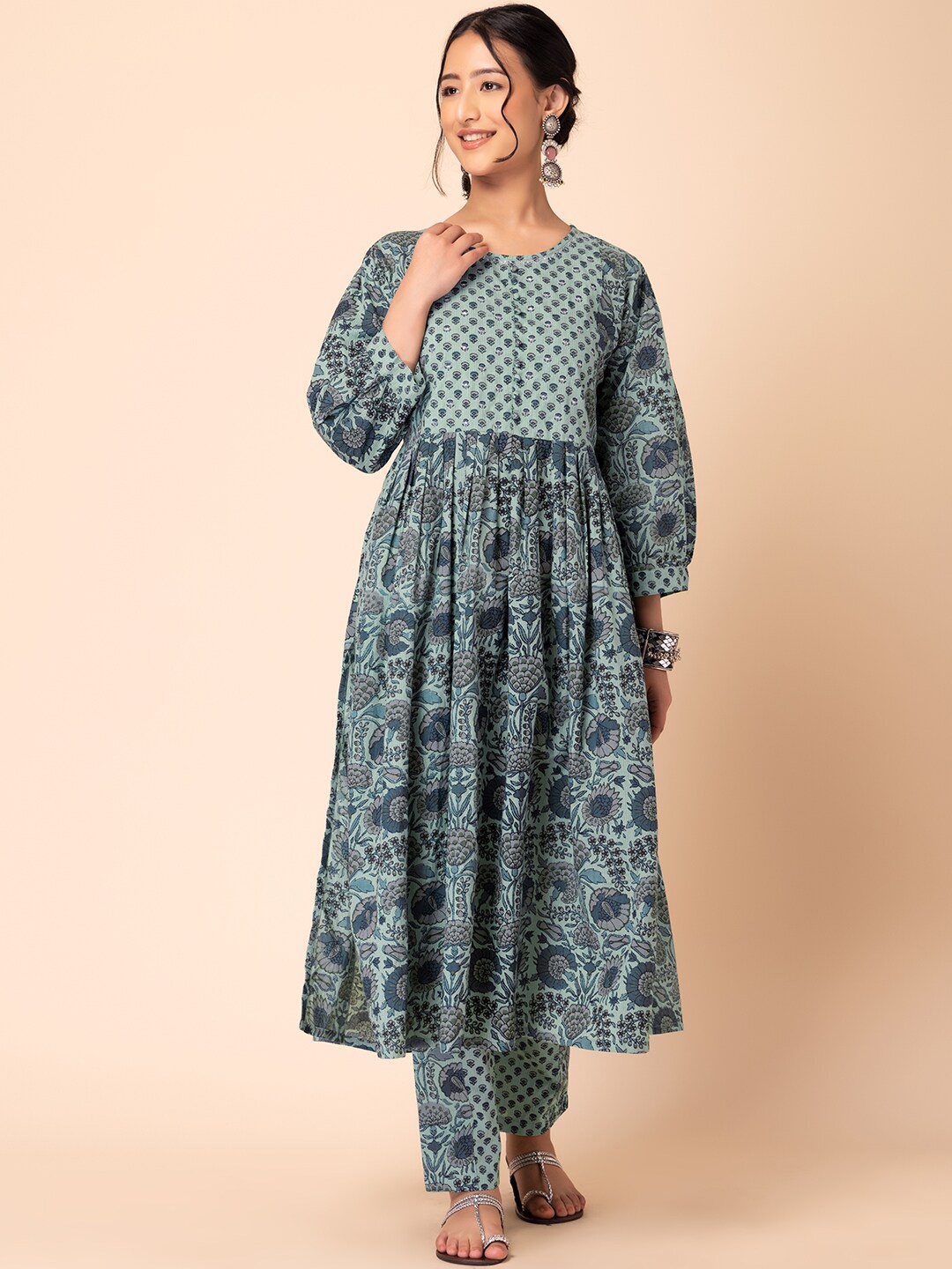 

INDYA Floral Printed Sequined Pure Cotton Kurta With Trousers, Green