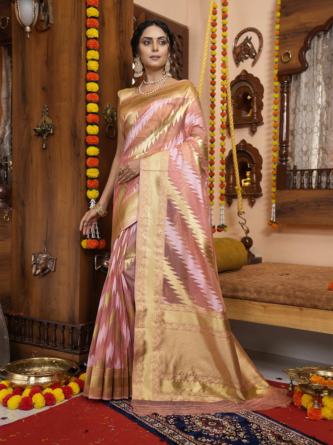 

elora Pink & Gold-Toned Woven Design Zari Organza Bhagalpuri Saree