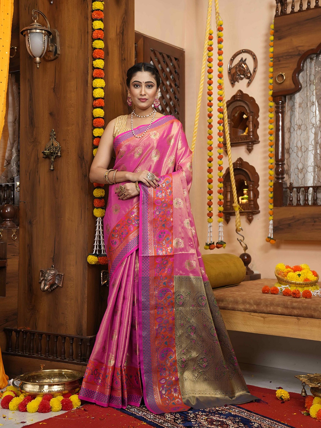 

elora Paisley Woven Design Zari Bhagalpuri Saree, Pink