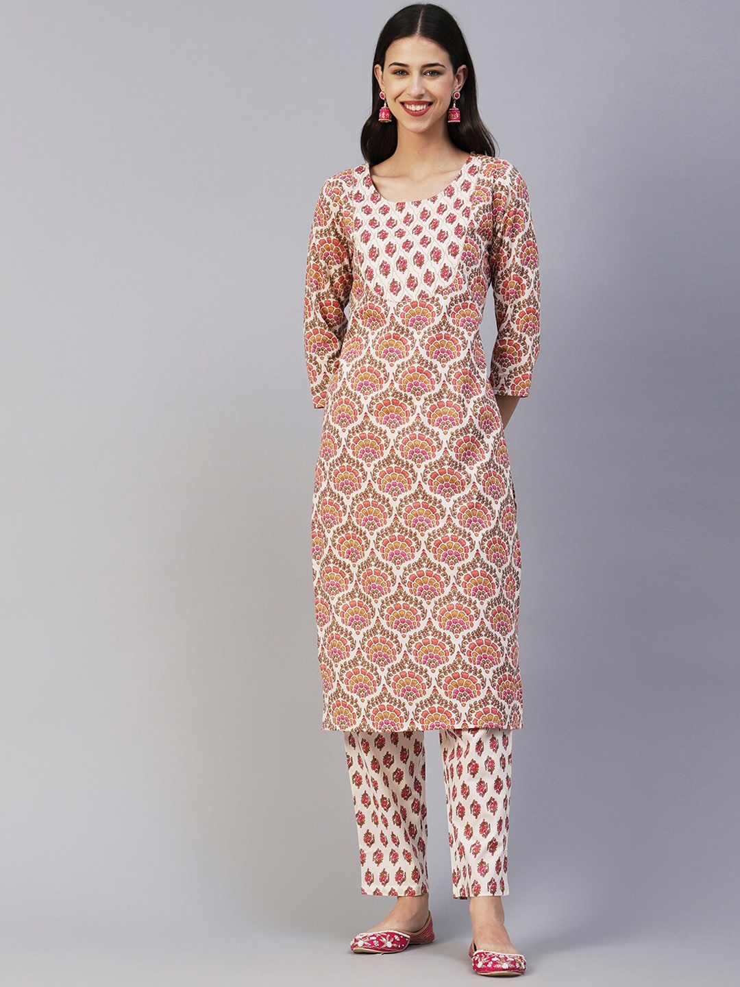 

FASHOR Off White & Pink Floral Printed Pure Cotton Kurta With Trousers