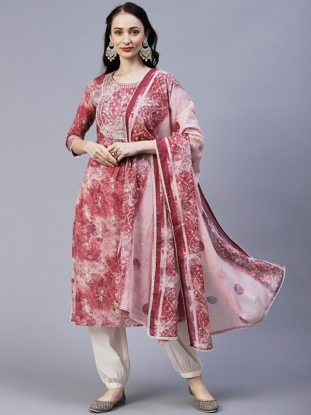 

FASHOR Maroon & Mauve Floral Printed Thread Work Pure Cotton Kurta With Trousers & Dupatta