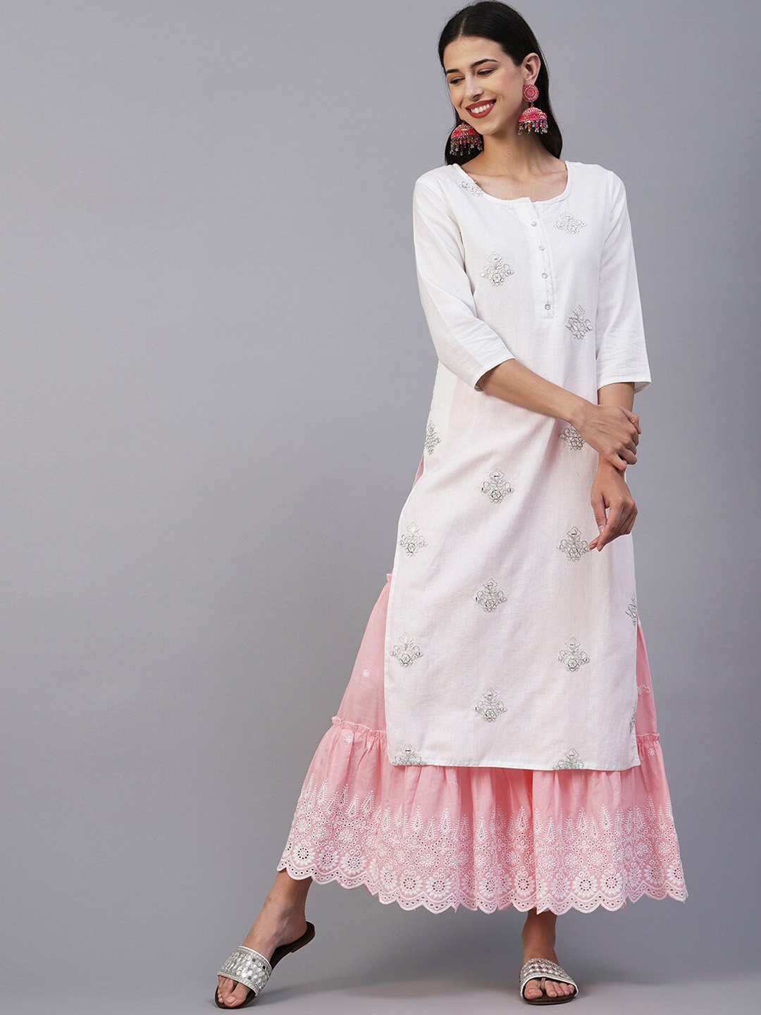 

FASHOR White Ethnic Motifs Embroidered Zari Mirror Work Cotton Kurta