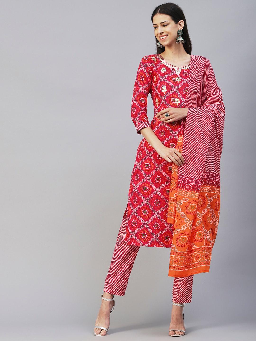 

FASHOR Red & White Bandhani Printed Gotta Patti Pure Cotton Kurta With Trousers & Dupatta