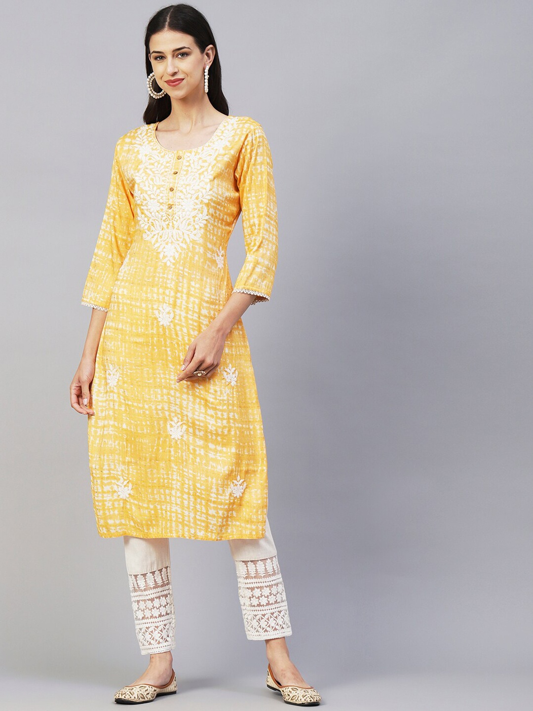 

FASHOR Yellow & White Ethnic Motifs Embroidered Chikankari Kurta