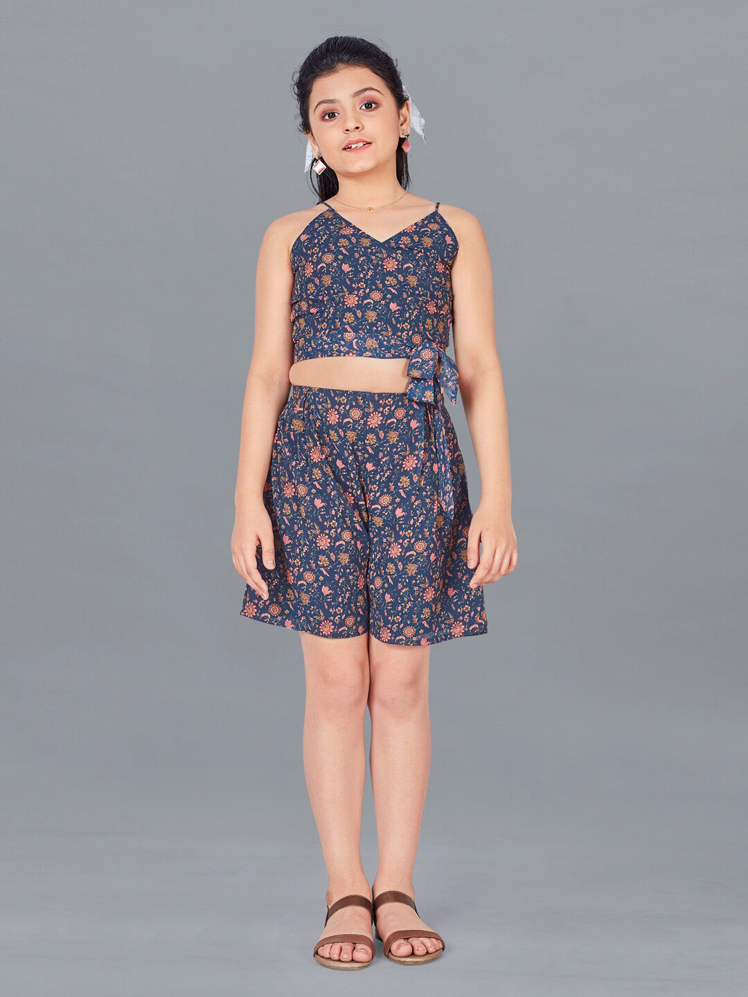 

FASHION DREAM Girls Printed Wrap Top with Shorts, Navy blue